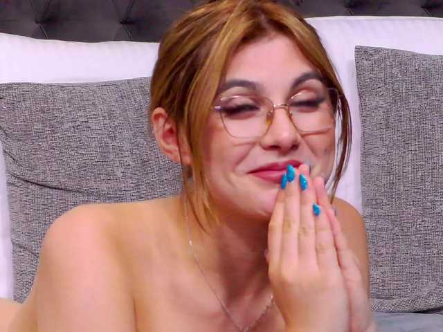 SweetAnisia live cam