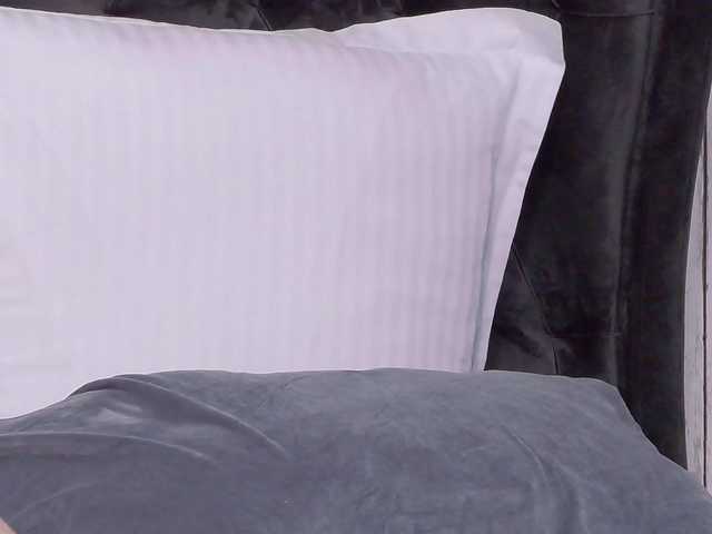 SweetAnisia's BongaCams show and profile