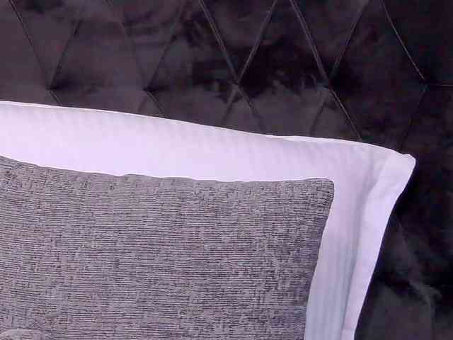 SweetAnisia webcam