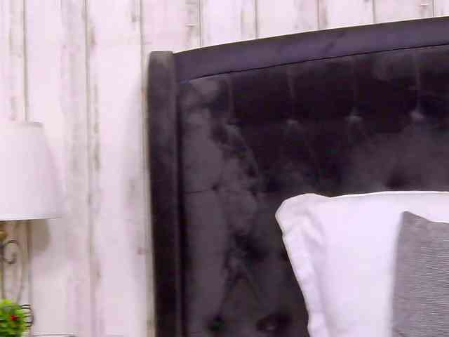 SweetAnisia webcam