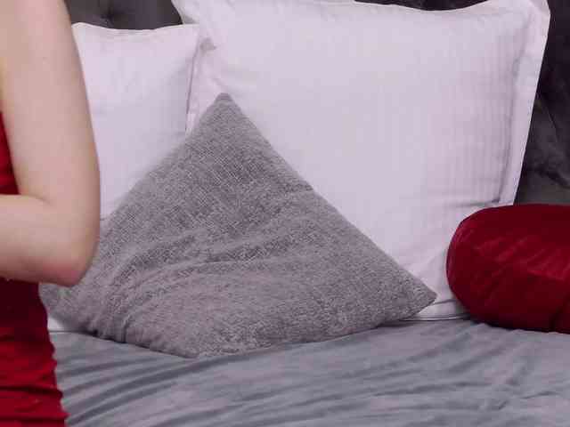 SweetAnisia webcam