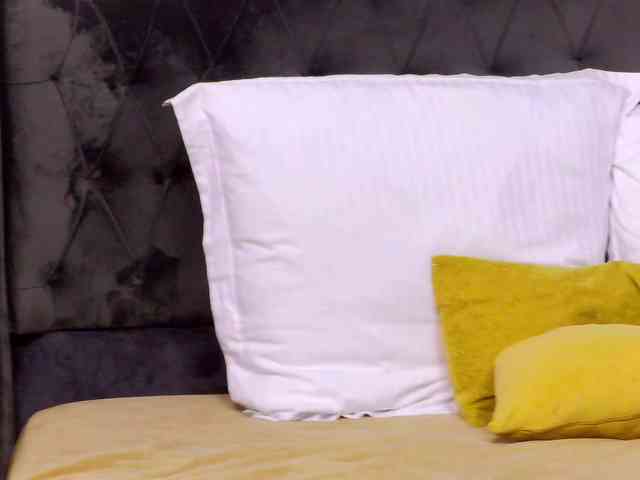 SweetAnisia webcam