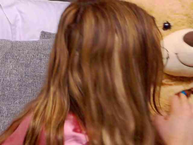 SweetAnisia webcam