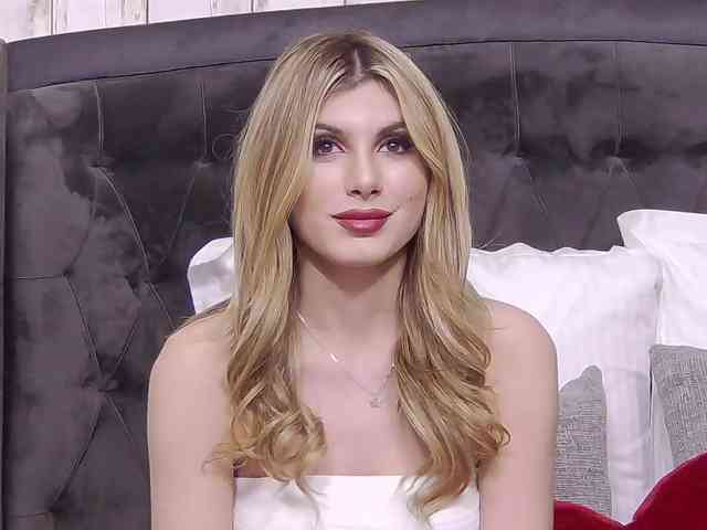 SweetAnisia webcam