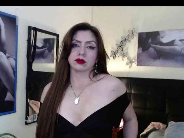 AnthonelaBella Live Webcam on BongaCams