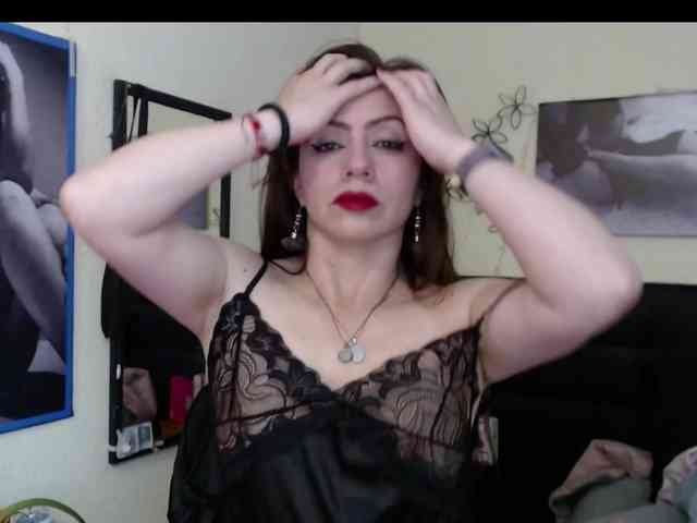 AnthonelaBella webcam