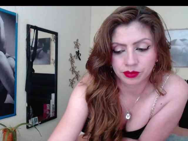 AnthonelaBella webcam