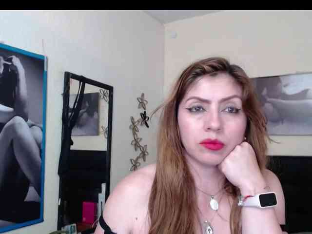 AnthonelaBella webcam