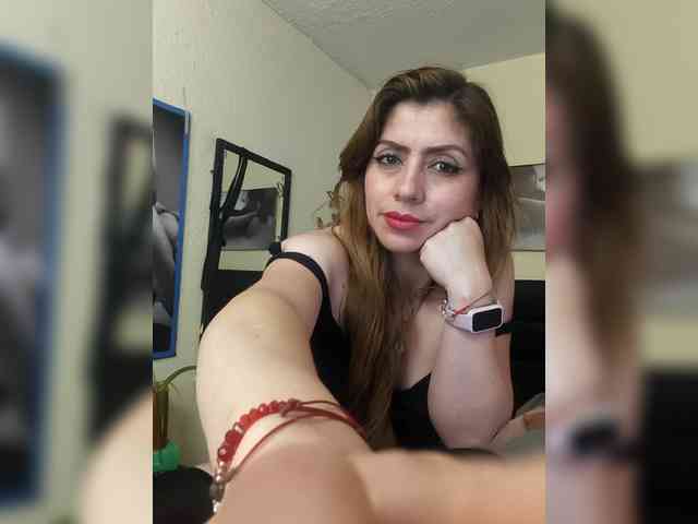 AnthonelaBella webcam