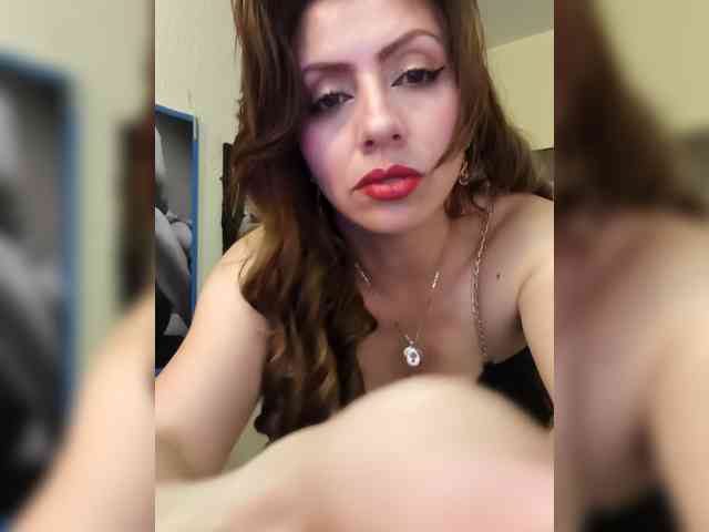 AnthonelaBella webcam