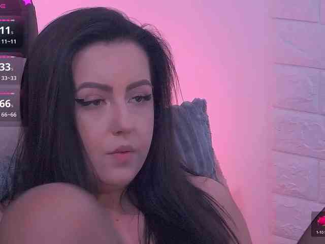 ArielBlossom webcam