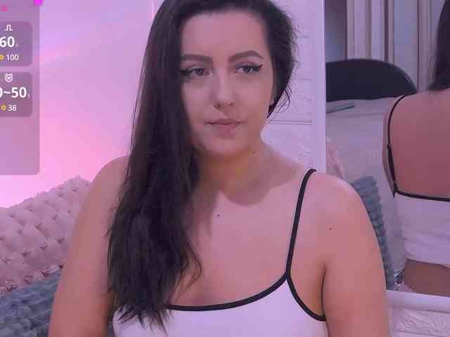 ArielBlossom webcam