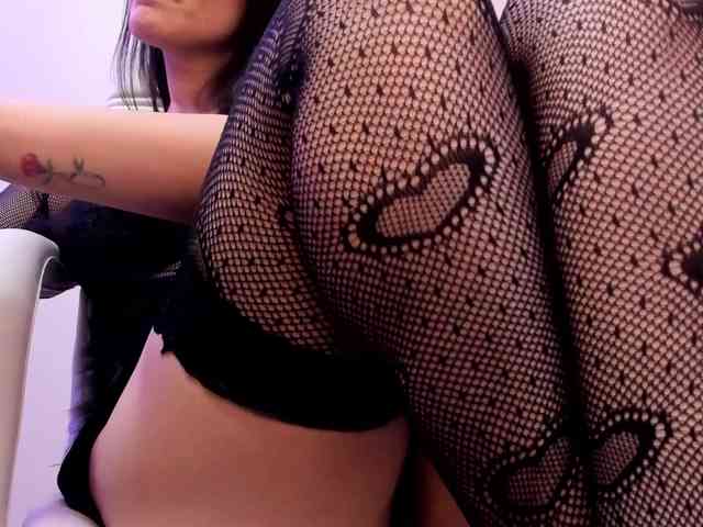 Sensual_Sahaara webcam