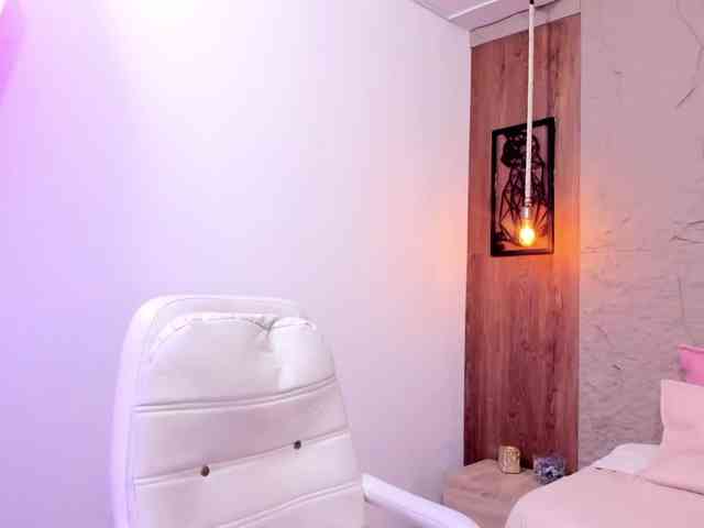 Sensual_Sahaara webcam