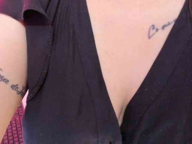 Sensual_Sahaara webcam