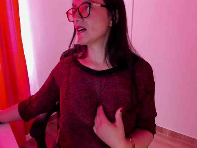 Sensual_Sahaara webcam