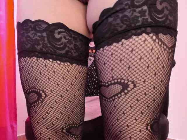 Sensual_Sahaara webcam