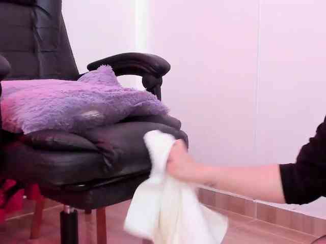 Sensual_Sahaara webcam