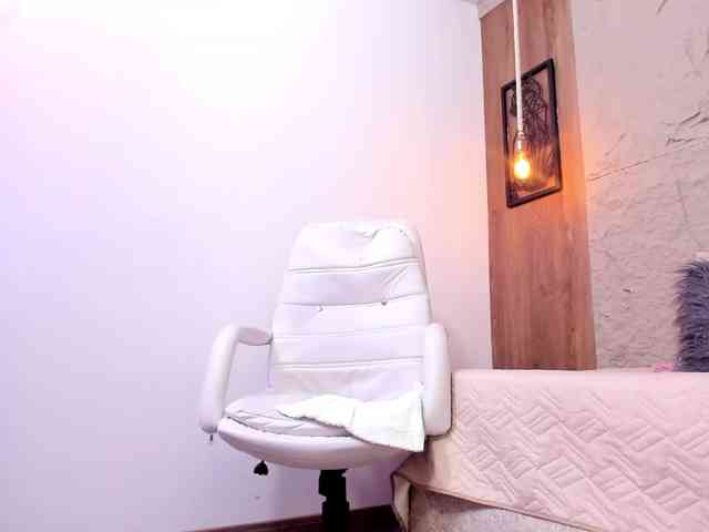 Sensual_Sahaara webcam
