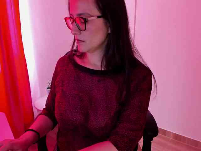 Sensual_Sahaara webcam