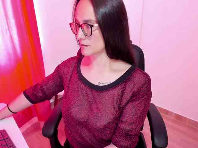 Sensual_Sahaara webcam