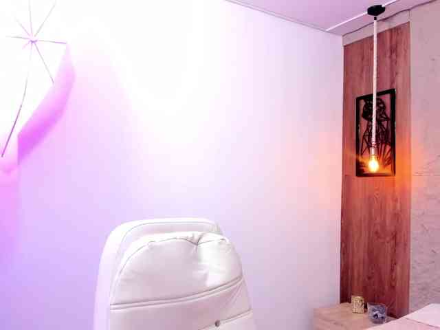 Sensual_Sahaara webcam