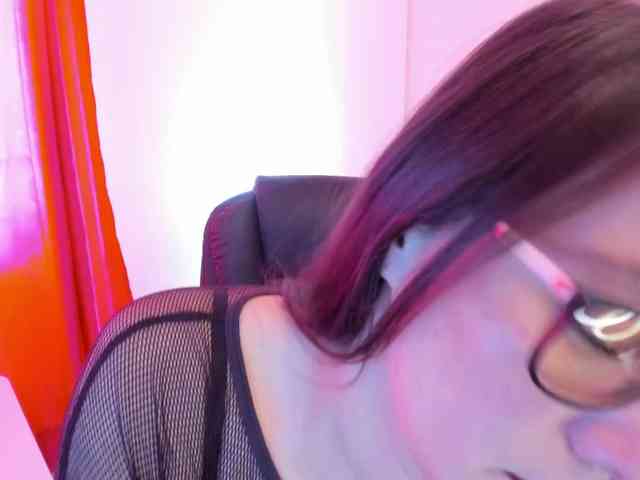 Sensual_Sahaara webcam