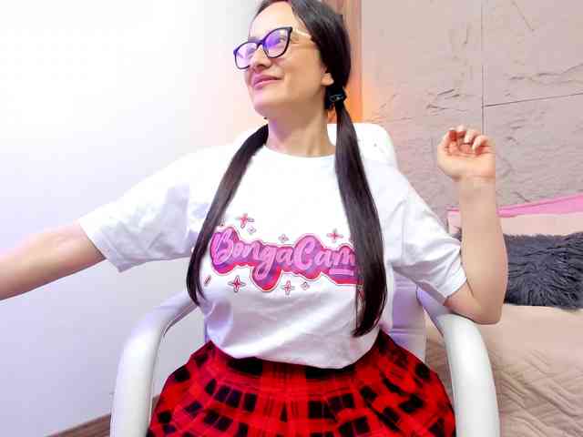Sensual_Sahaara webcam