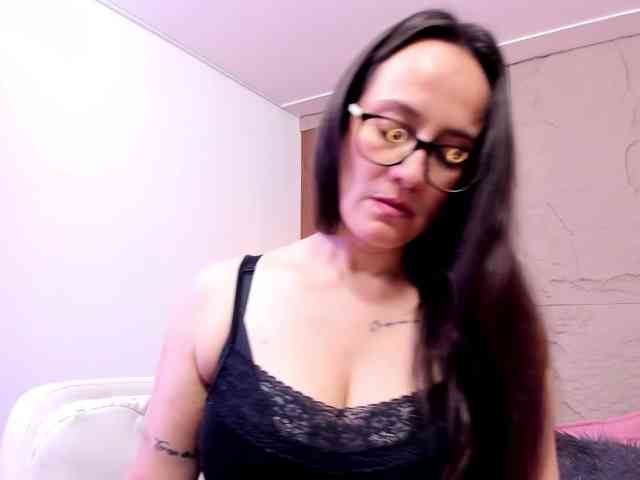 Sensual_Sahaara webcam