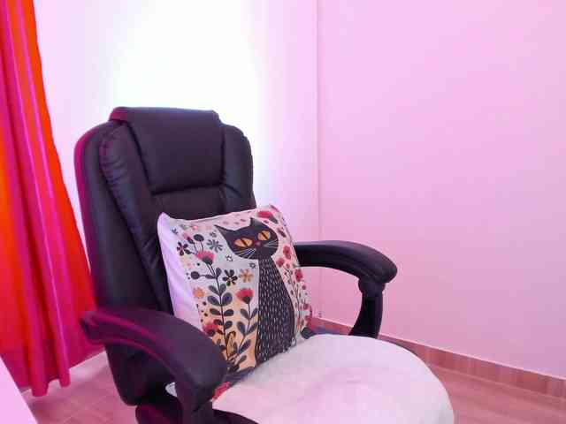 Sensual_Sahaara webcam