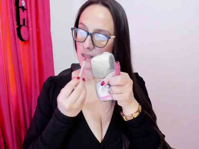 Sensual_Sahaara webcam