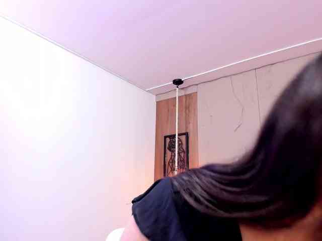 Sensual_Sahaara webcam