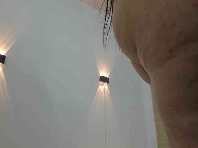 ibeth-diaz Live Webcam on BongaCams