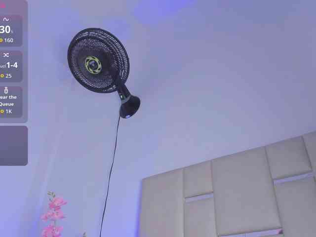 Zoe1x webcam