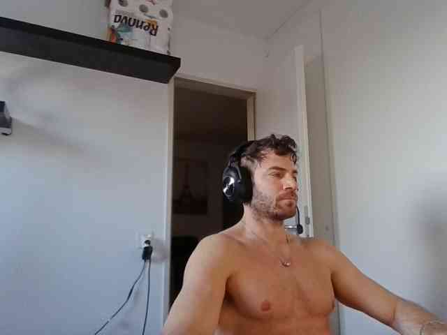 alphah-hunk alphah-hunk