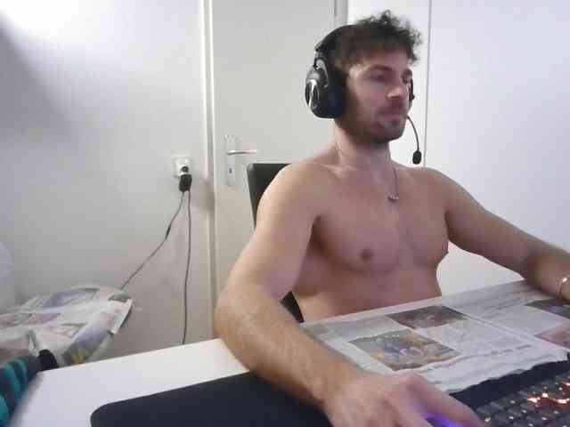 alphah-hunk alphah-hunk