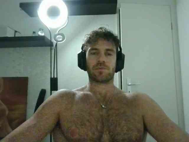 alphah-hunk alphah-hunk