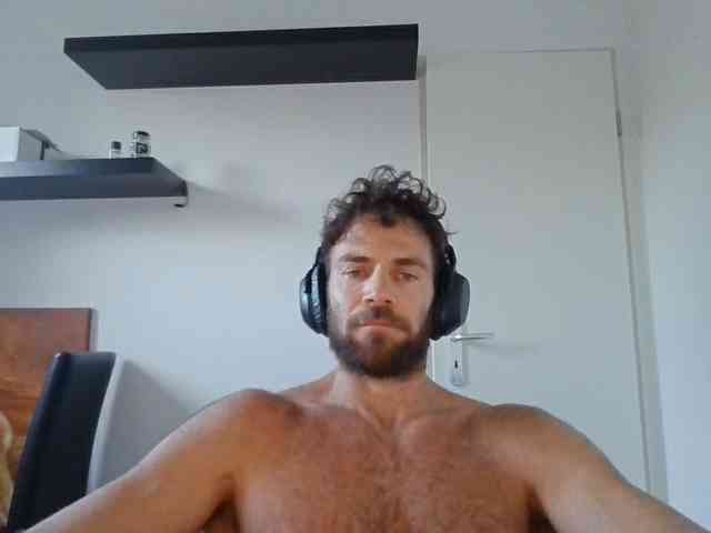 alphah-hunk