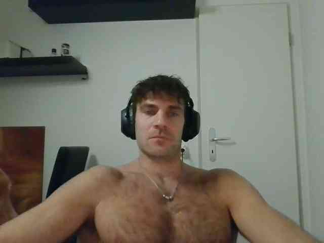 alphah-hunk alphah-hunk