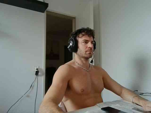 alphah-hunk alphah-hunk