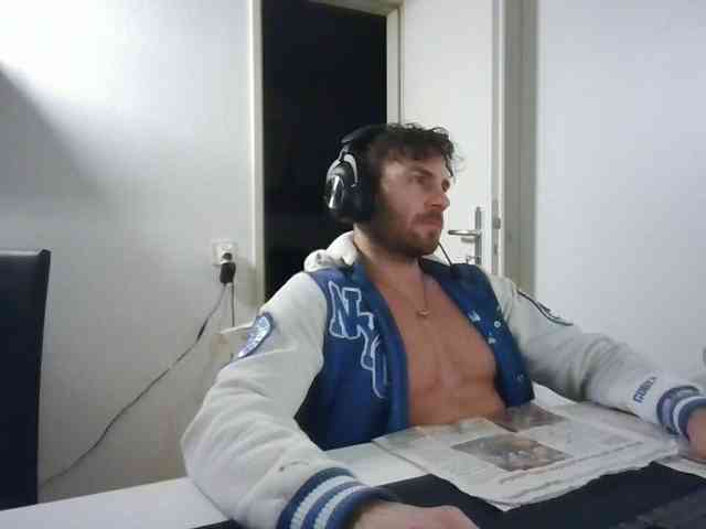 alphah-hunk alphah-hunk