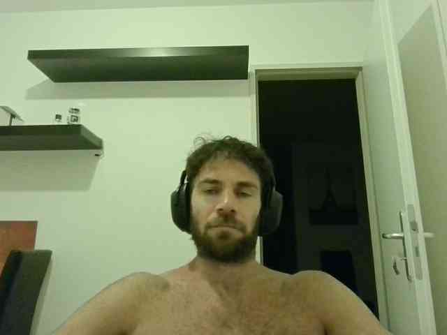 alphah-hunk