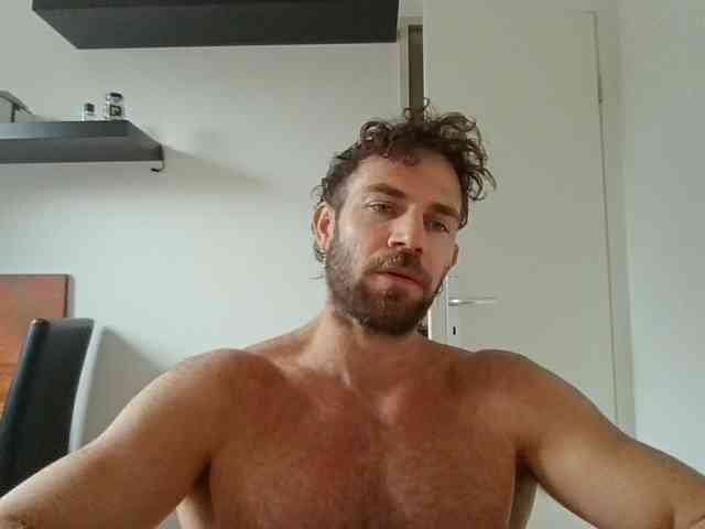 alphah-hunk