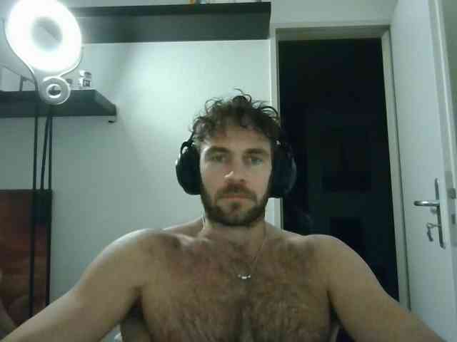 alphah-hunk alphah-hunk