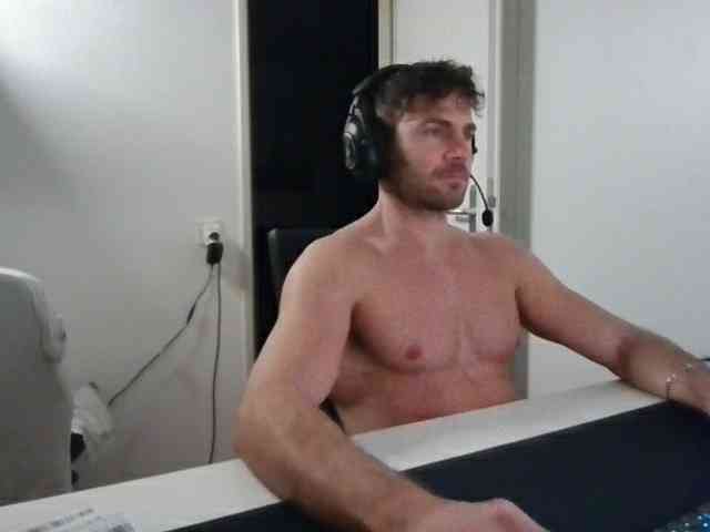 alphah-hunk alphah-hunk