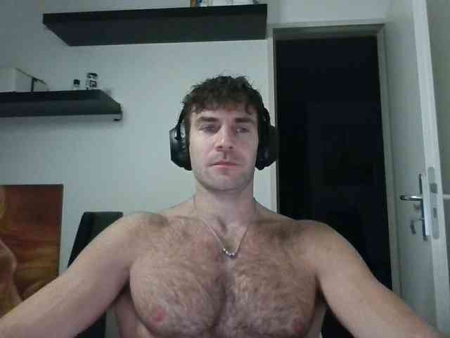 alphah-hunk alphah-hunk