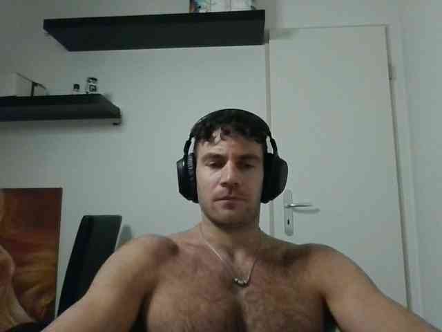 alphah-hunk alphah-hunk