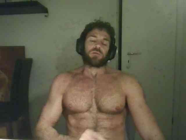 alphah-hunk
