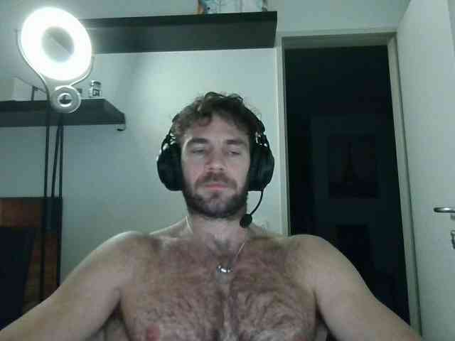 alphah-hunk alphah-hunk