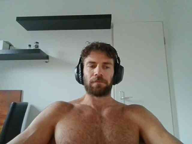 alphah-hunk